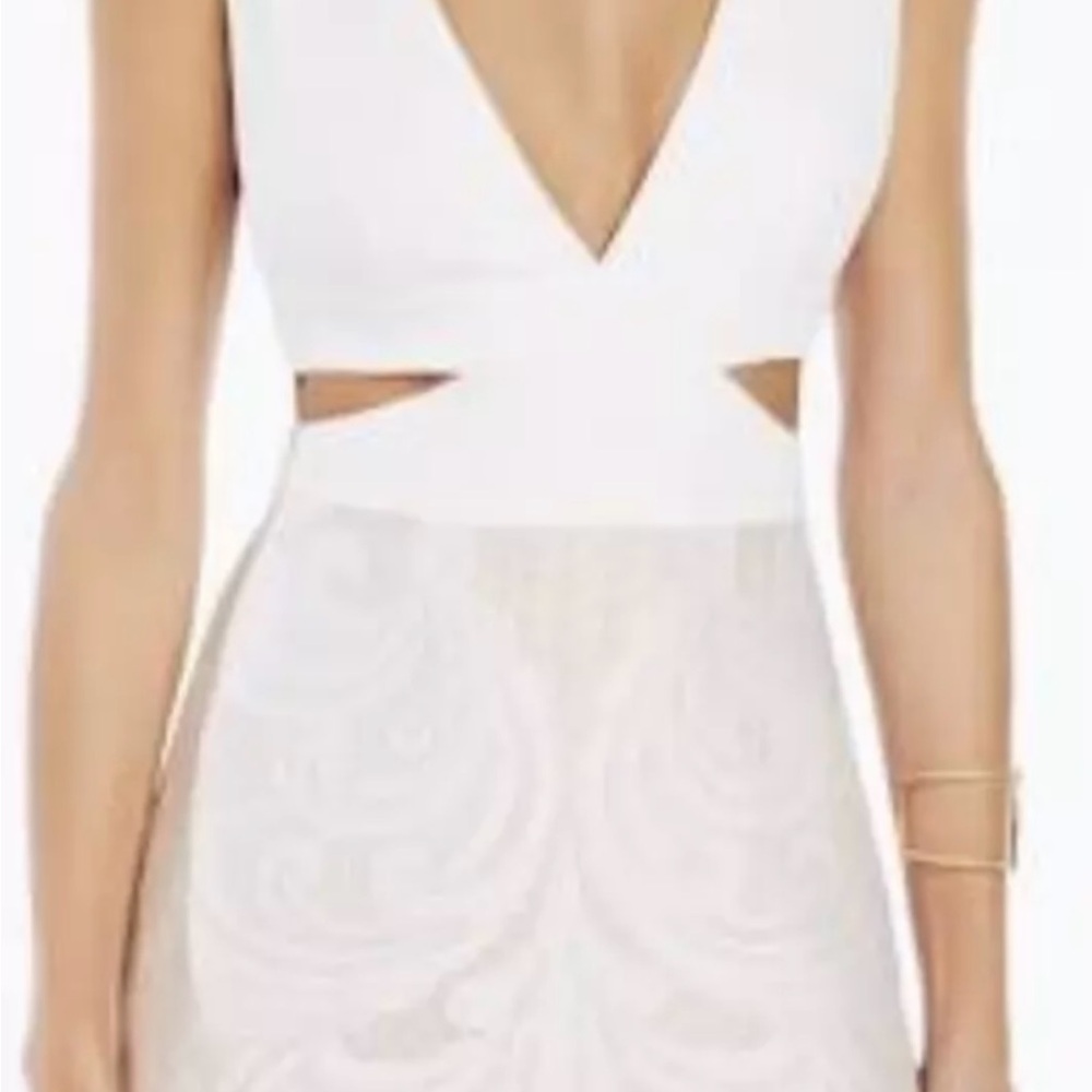 BCBGMAXAZRIA Off White Marilyne Swirl Lace Cutout Dress/Gown Size 6 - Picture 4 of 9